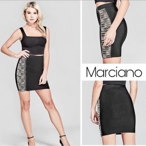 Ricki bandage skirt, Guess by Marciano, size Xsmall, Great condition.